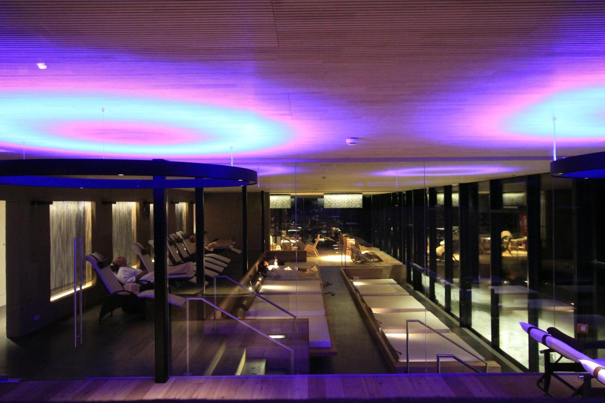Hotel Adler Warth  Екстериор снимка