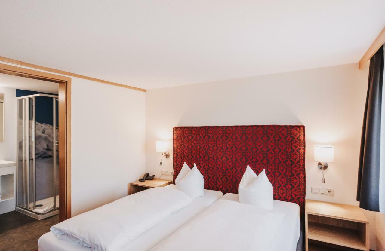 Hotel Adler Warth  Екстериор снимка