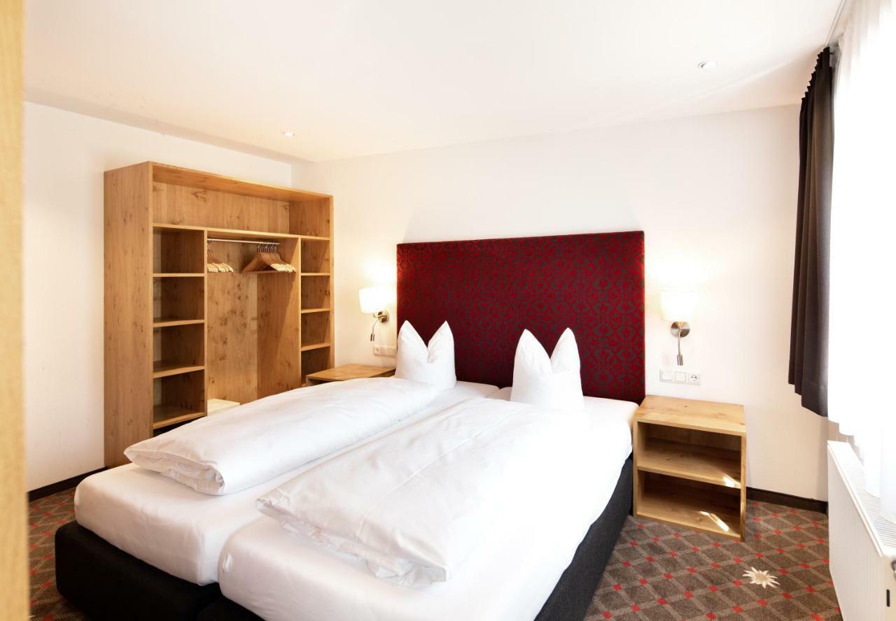 Hotel Adler Warth  Екстериор снимка