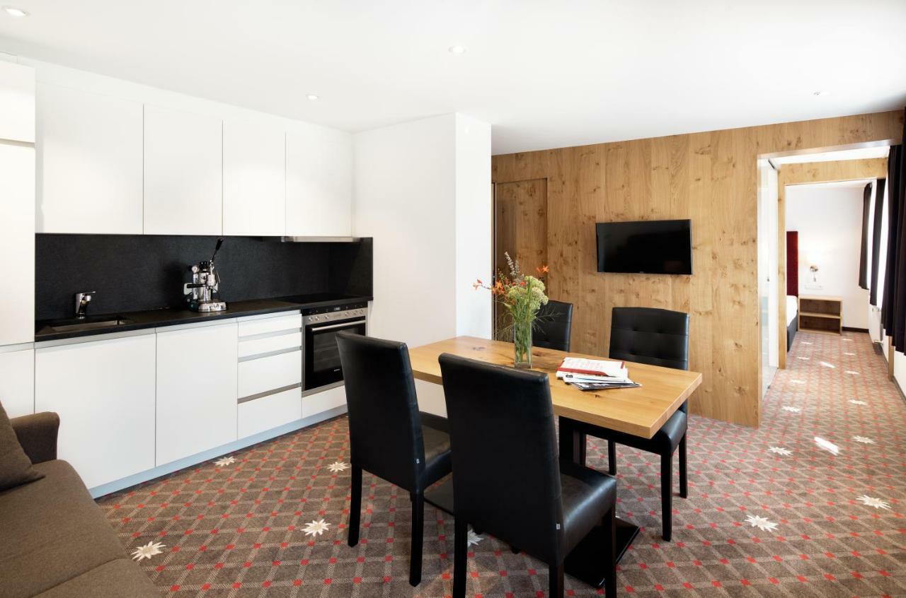 Hotel Adler Warth  Екстериор снимка